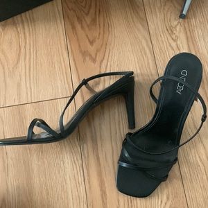 Black strappy heel